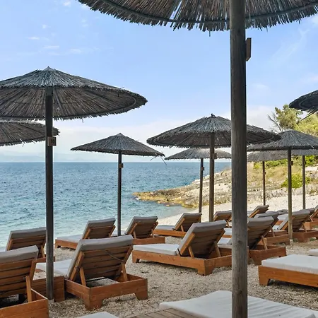 Aparthotel Anassa Mare & Residences