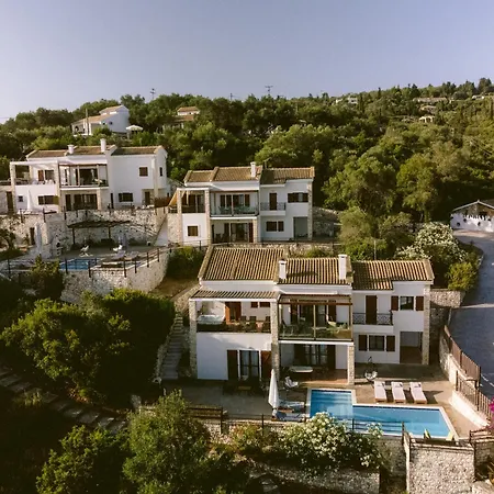 Aparthotel Anassa Mare & Residences 3*