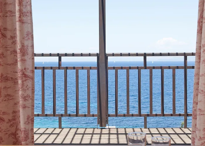 Апарт-отель Anassa Mare Villas & Residences 4*